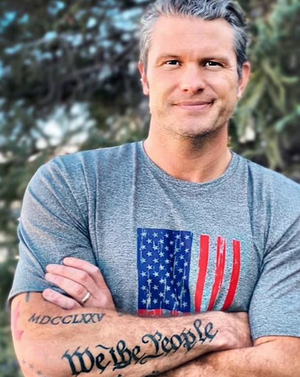 Trump'ın savunma bakanı olarak düşündüğü Pete Hegseth Trump'ın savunma bakanı olarak düşündüğü Pete Hegseth