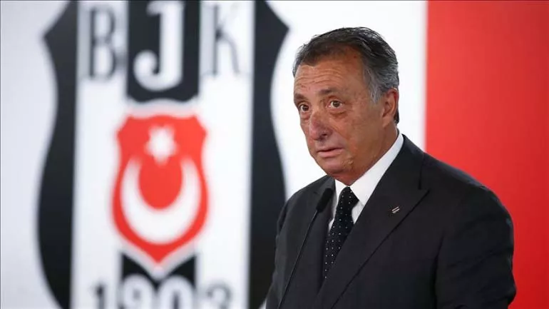 Ahmet Nur Çebi  istifa etti