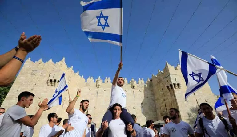 Fanatik Yahudiler, Bayrak Yürüyüşü'nü iptal etmek zorunda kaldı