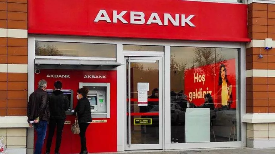 Akbank CEO'sundan kesintiyle ilgili yeni açıklama