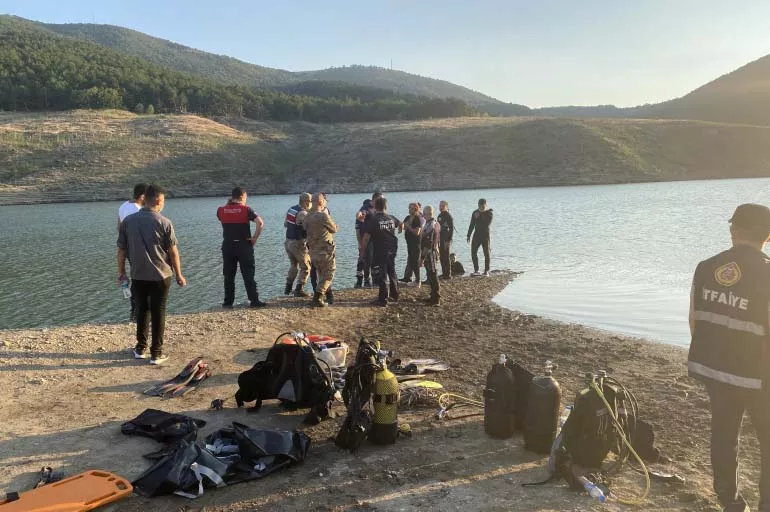 Baraj gölünde aile faciası! 5 kişi hayatını kaybetti