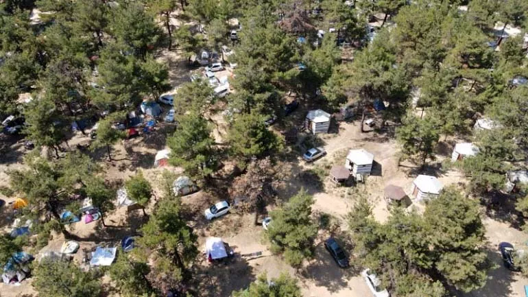 Edirne'deki çadır kamplar İstanbul'dan gelenlerle doldu