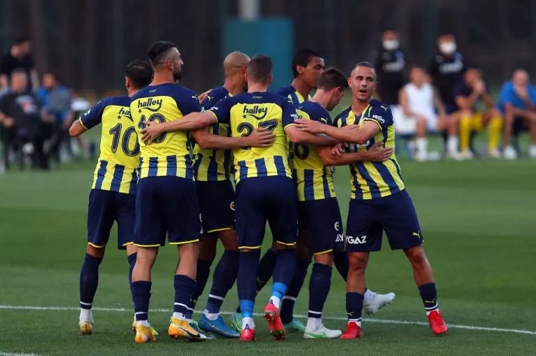 Fenerbahçe fırtına gibi geliyor! 3 maç 10 gol
