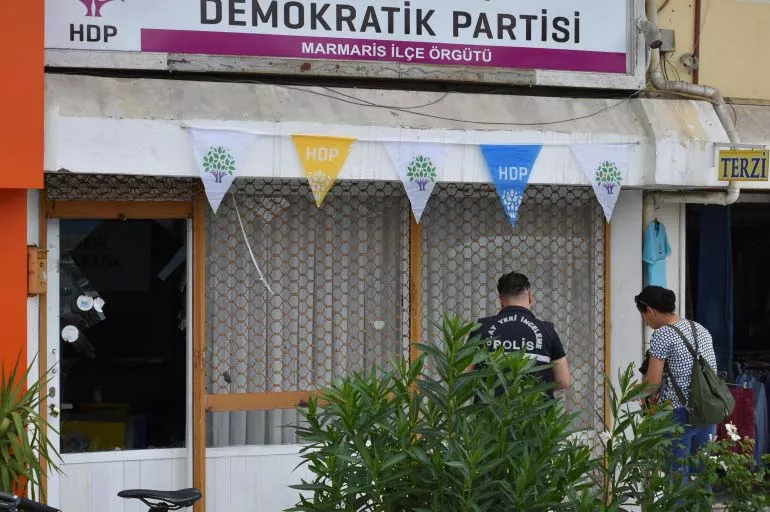 HDP ilçe binasına silahlı saldırı! Şüpheli gözaltına alındı