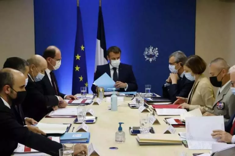 Macron, Savunma Konseyi'ni 'Pegasus' gündemiyle topladı