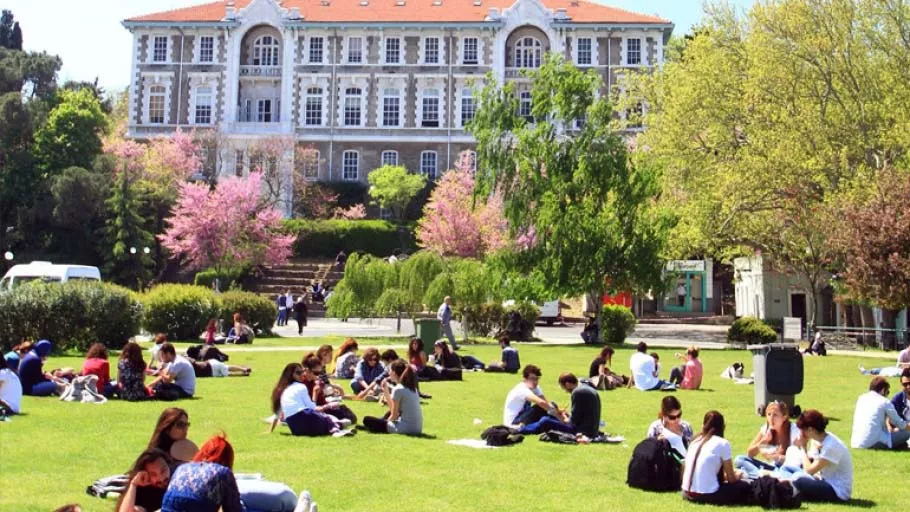 Boğaziçi Üniversitesi'ne giriş kısıtlamaları kaldırıldı