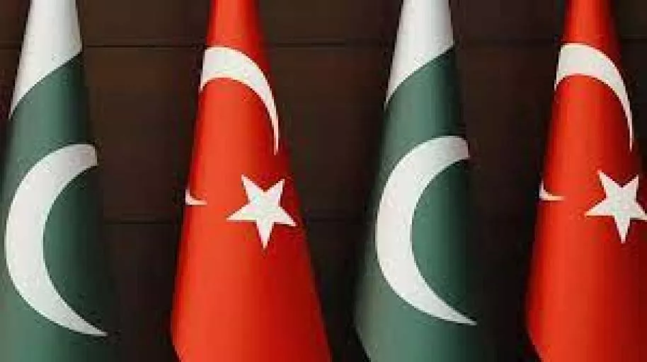 Türkiye ve Pakistan'dan askeri iş birliğini artırma yönünde ortak karar