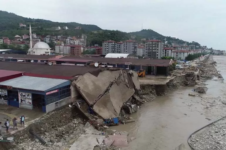Batı Karadeniz'de sel felaketi! 44 kişi hayatını kaybetti