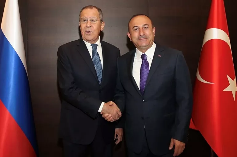 Çavuşoğlu, Rus mevkidaşı Lavrov ile Afganistan'ı görüştü