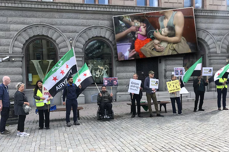 Esed'in Doğu Guta katliamı İsveç'te protesto edildi