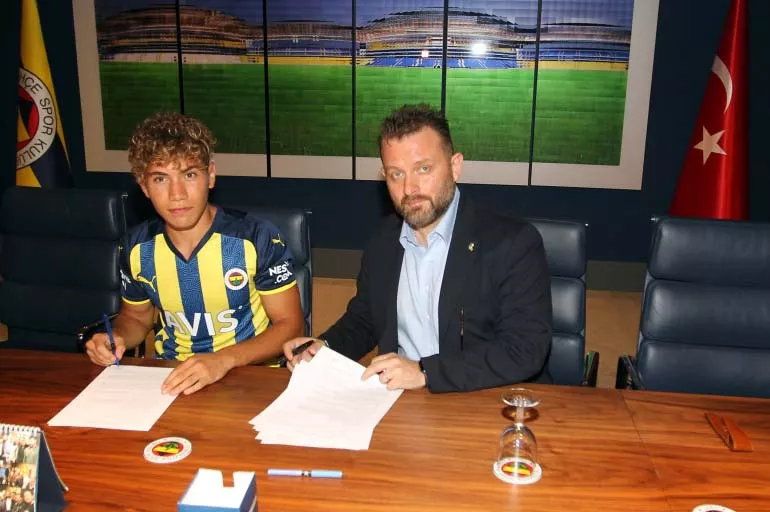 Fenerbahçe 19'luk Çağtay Kurukalıp'ı transfer etti