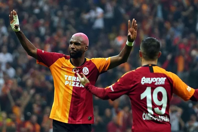 Galatasaray'da Babel dönemi sona erdi! Hollandalı yıldız Süper Lig takımıyla anlaştı