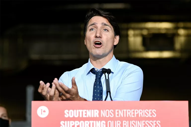 Kanada Başbakanı Trudeau'dan ırkçı adım!