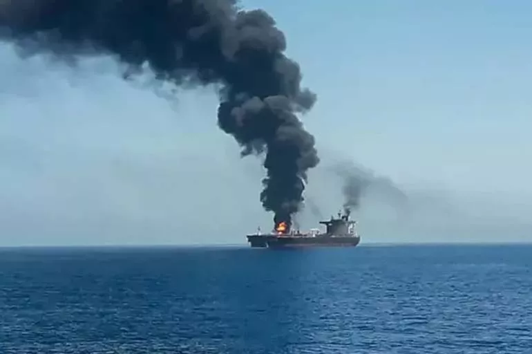 Londra: Gemiye saldıran İran'a gereken cevabı vereceğiz