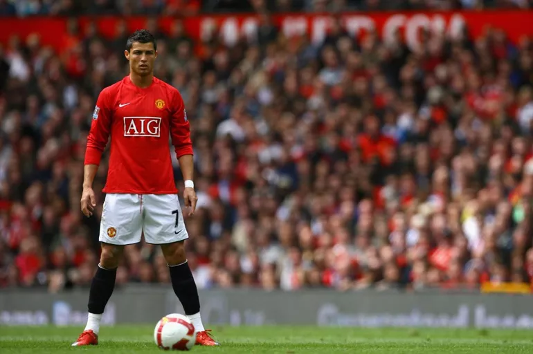Ronaldo geldi! Manchester United'ın hisseleri uçtu