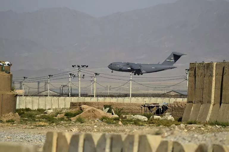 Son dakika: Bagram hava üssü Taliban'ın kontrolüne geçti