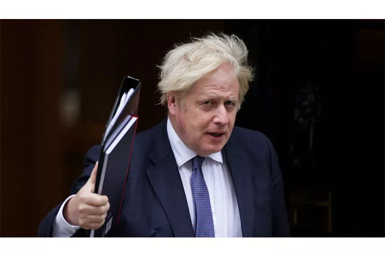 Kabil'deki patlamadan sonra İngiltere Başbakanı Johnson acil toplantı kararı aldı
