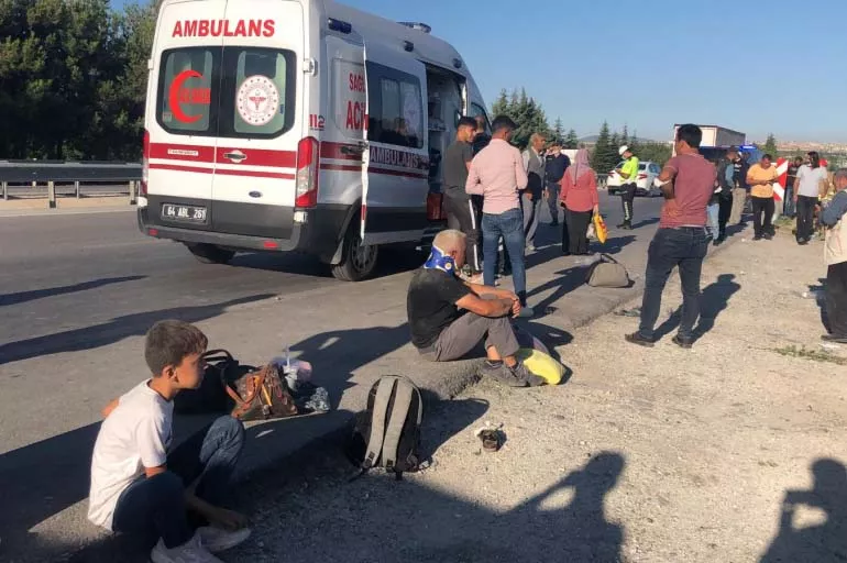 Son dakika: Uşak'ta yolcu otobüsü devrildi! 33 yaralı