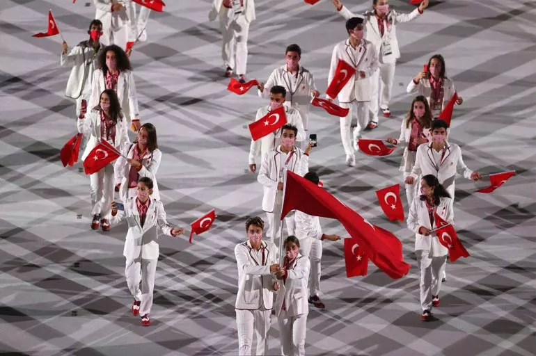 Türkiye'nin 13 madalya kazandığı Tokyo 2020 yarın sona eriyor