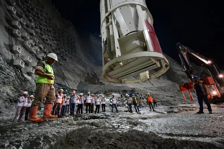 Türkiye'nin en yüksek barajı tamamlandı! Son betonu Erdoğan dökecek