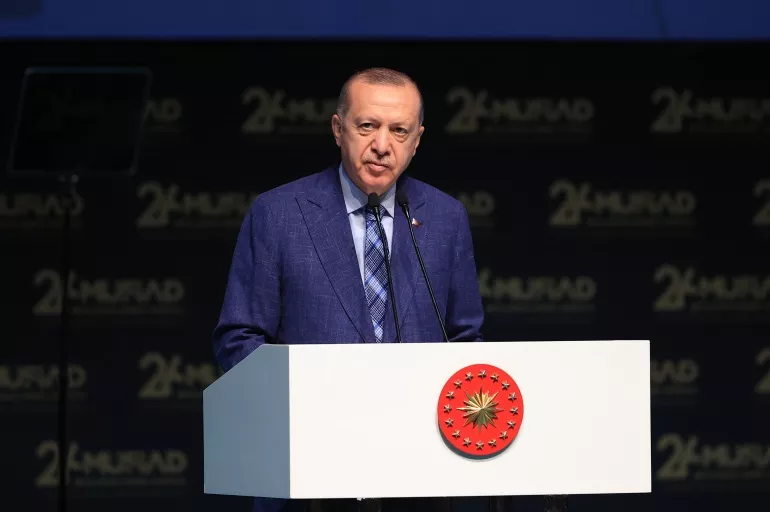 Cumhurbaşkanı Erdoğan’dan Lafarge çıkışı: Kimi aldatacaksınız ?