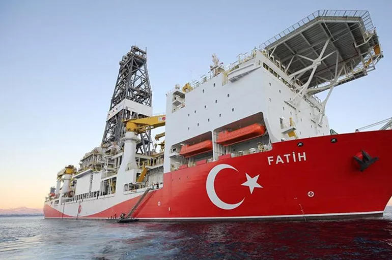 Fatih gemisi Sakarya Gaz Sahası'nda sondaja başladı