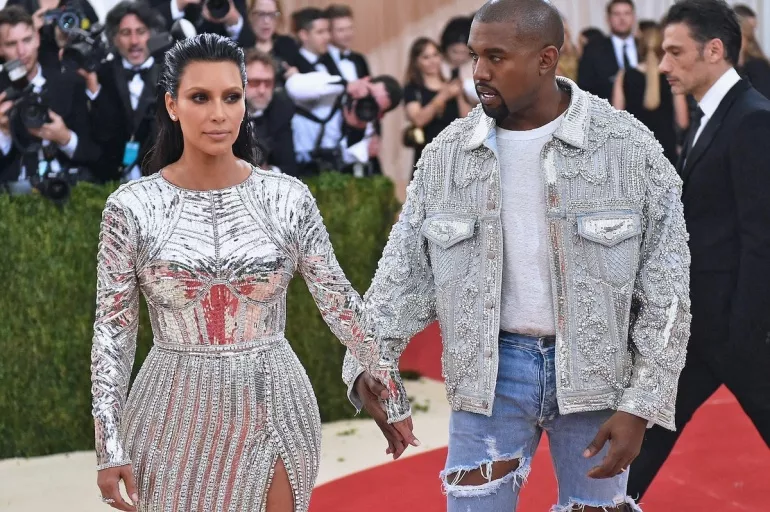 Kanye West Kim Kardashian'ı aldattığını itiraf etti