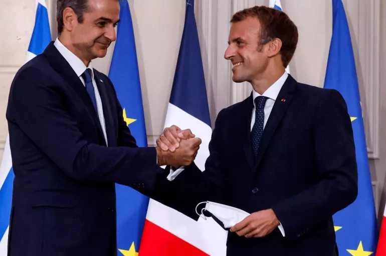 Macron duyurdu: Yunanistan 3 fırkateyn alacak