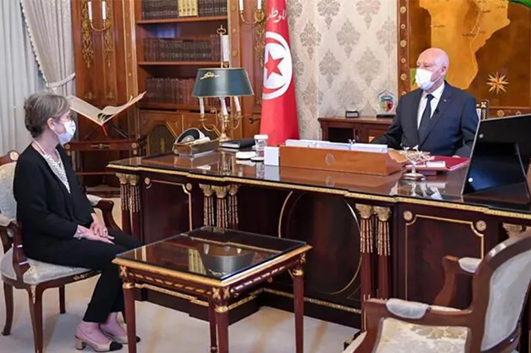 Tunus'tan radikal karar! Arap dünyasında ilk kadın başbakan