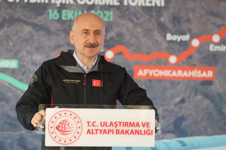 Bakan açıkladı! Ankara İzmir YHT projesinde sona yaklaşıldı