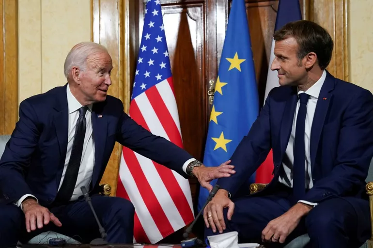 Biden ve Macron denizaltı krizinin ardından ilk kez bir araya geldi