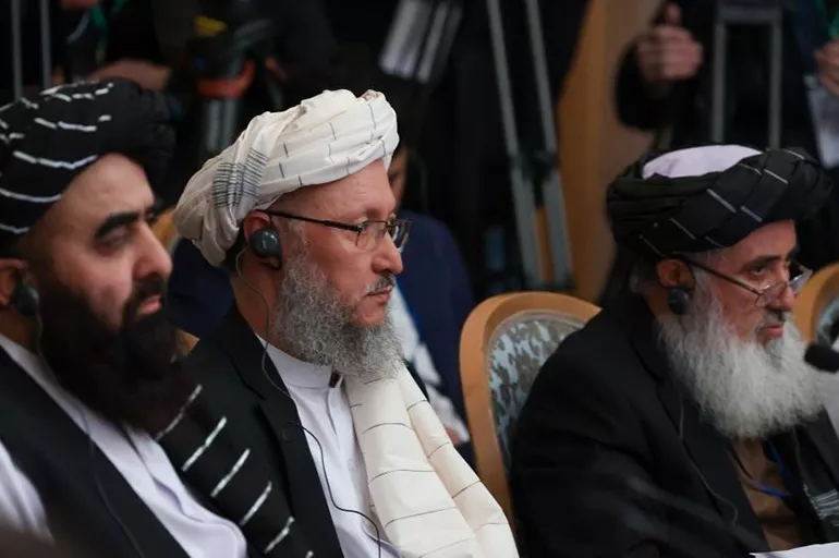 Çin'den Taliban'ın Afganistan'ı yeniden inşasına destek sözü