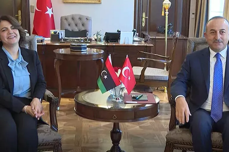 Dışişleri Bakanı Çavuşoğlu Libyalı mevkidaşı Manguş'la diplomatik temasta bulundu