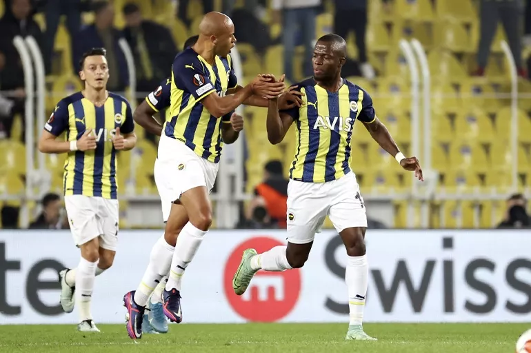 Fenerbahçe yenilgisiz Konyaspor'a karşı! Muhtemel 11'ler