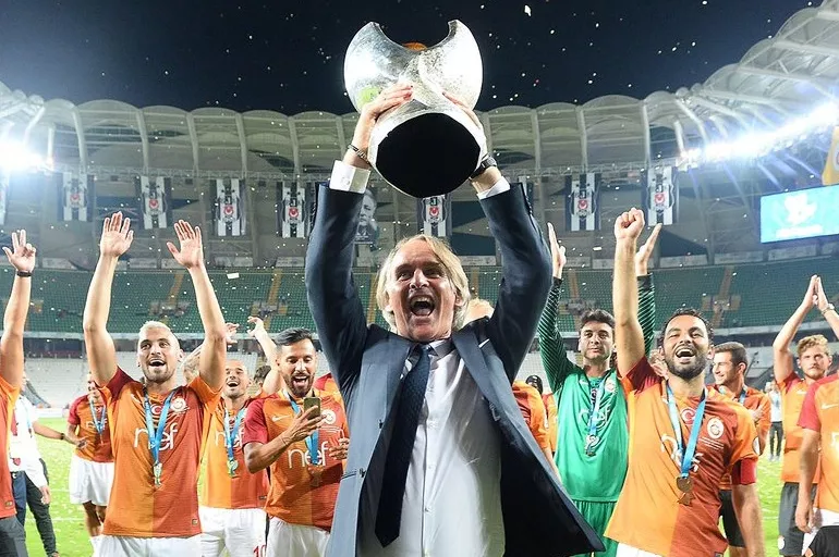 Galatasaray'ın şampiyon hocası Riekerink Türk kulübüne teknik direktör oldu!