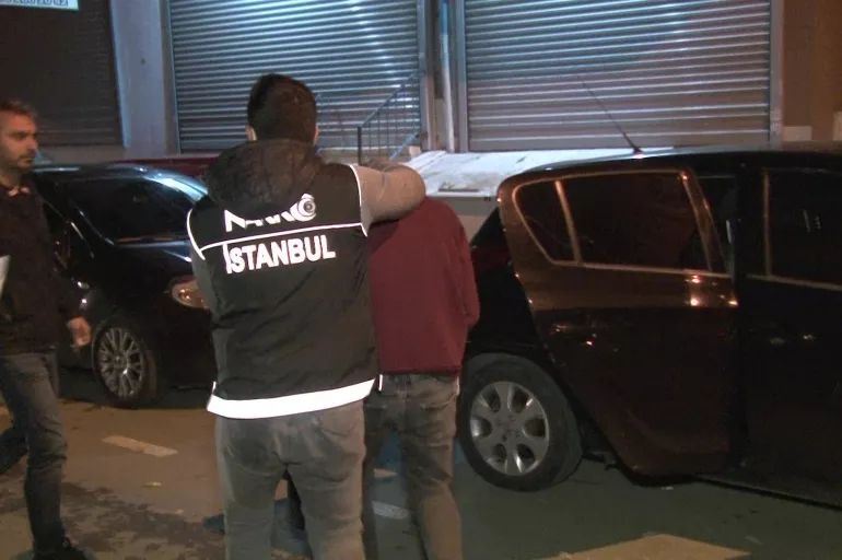 İstanbul'da torbacı operasyonu; 20 kişi gözaltına alındı