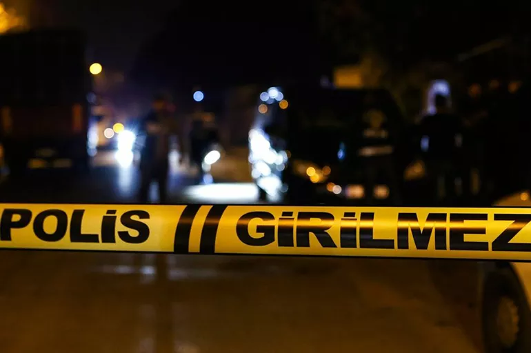 İzmir'de iki aile arasında silahlı kavga: 1 ölü 5 yaralı