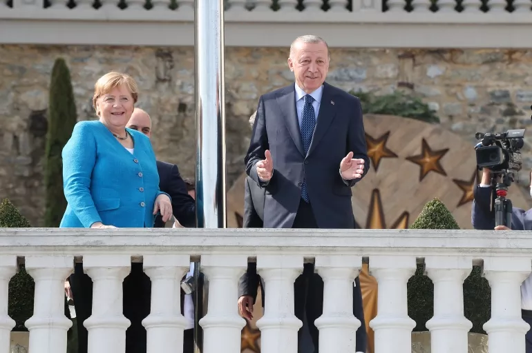 Erdoğan, Merkel'e İstanbul Boğazı'nı anlattı böyle veda etti