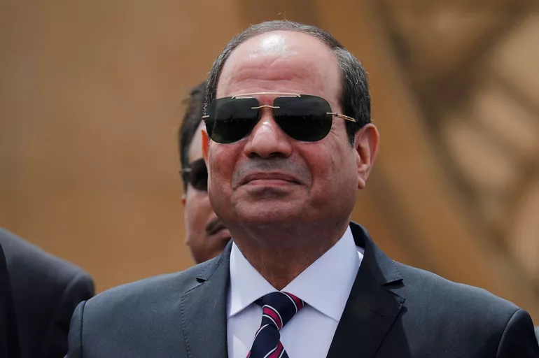 Mısır Cumhurbaşkanı Sisi, 4 yıldır devam eden OHAL'i kaldırdı