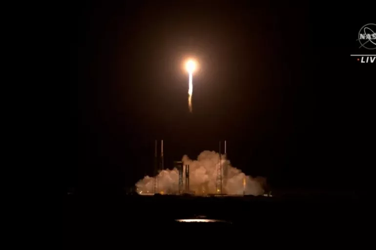 NASA, Lucy uzay aracını fırlattı! 12 yıl görev yapacak