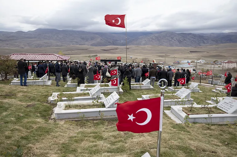 PKK'nın katlettiği 33 Yavi şehidi törenle anıldı