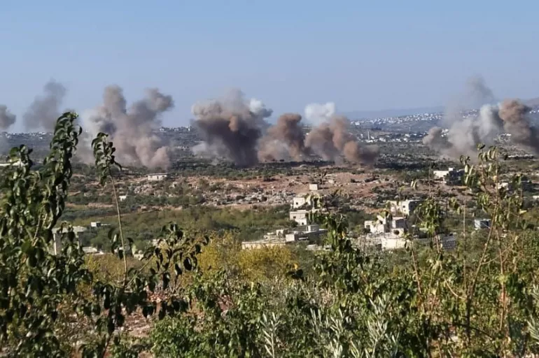 Rus uçakları ve rejim güçleri İdlib'e bomba yağdırıyor
