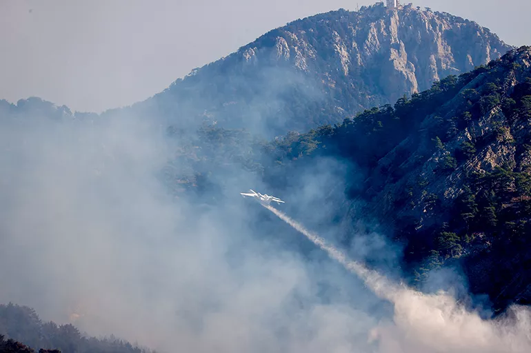 Son Dakika... Antalya'da orman yangını!