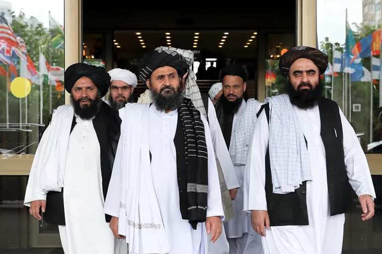 Taliban yönetimi Pakistan'daki büyükelçiliği ve konsolosluklarına temsilciler atadı