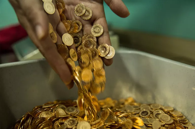 Yatırımcıların gözü bu haberdeydi! Altın fiyatları birden yükselişe geçti: Gram altın ne kadar oldu?