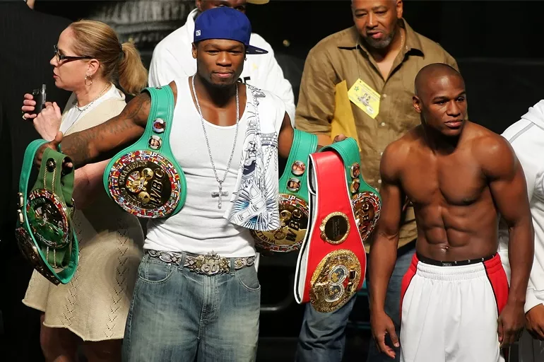 ABD'li şarkıcı 50 Cent efsane boksörün yeniden dövüşmesi için devreye girdi