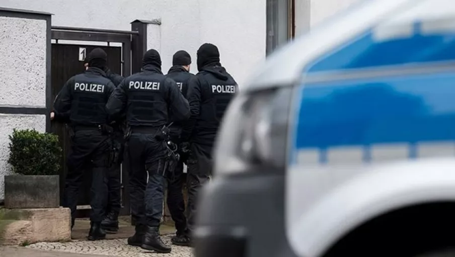 Alman polisinin ırkçı yazışmaları ifşa oldu: Dün bir Türk'ü tekmeledim