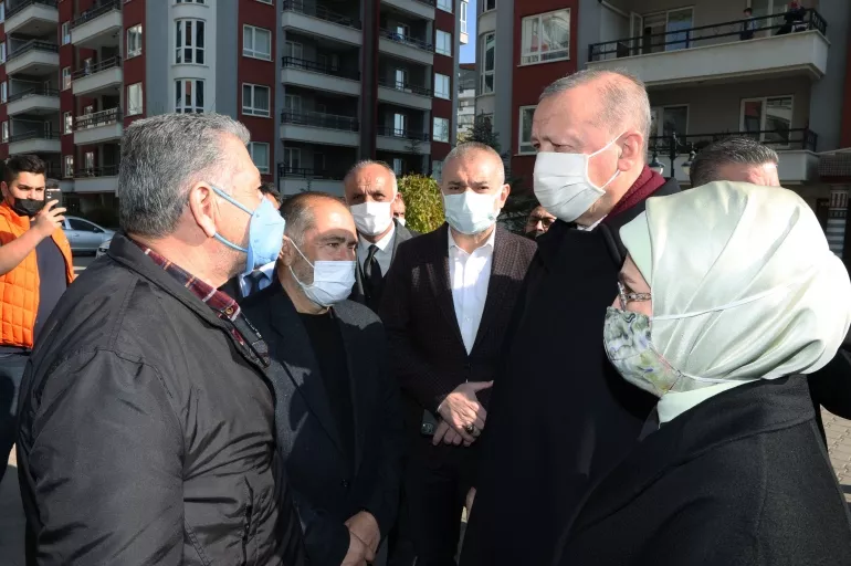 Cumhurbaşkanı Erdoğan'dan samuray kılıcıyla öldürülen Başak Cengiz'in ailesine ziyaret