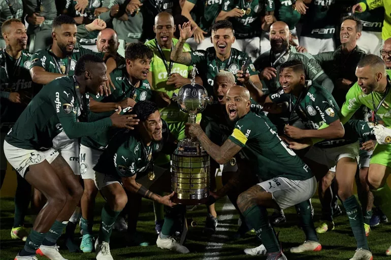 Felipe Melo tarihe geçti! Palmeiras Libertadores'i kazandı