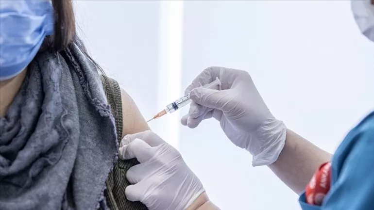 Nüfusun yüzde kaçı aşılandı? Bakan Koca iki doz aşı uygulanan kişi sayısını açıkladı